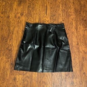 Faux leather mini skirt
